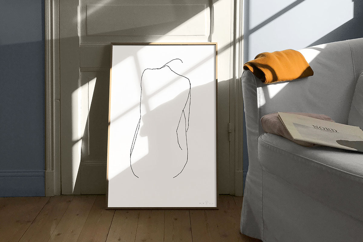 FredericForest_Grammatical_MinimalDrawingArt_50x70cm_WomanSittingFromBack_Scene2