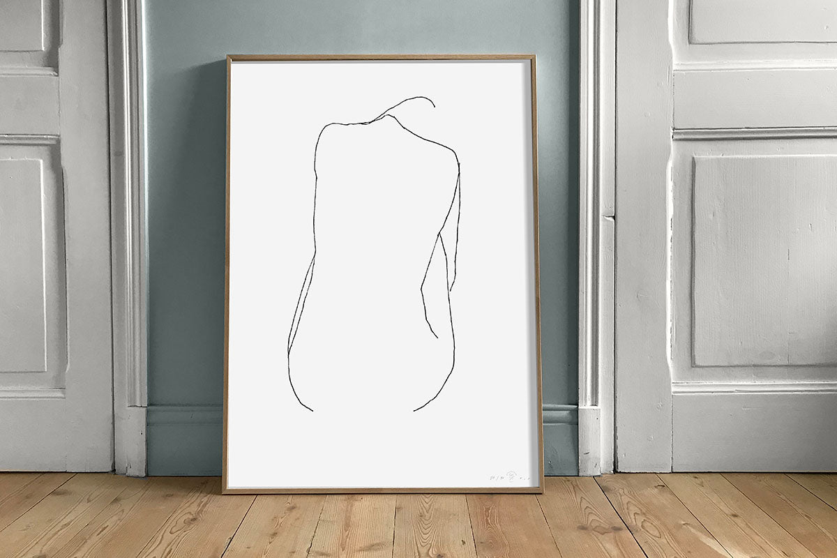 FredericForest_Grammatical_MinimalDrawingArt_50x70cm_WomanSittingFromBack_Scene4