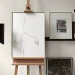 FredericForest_Grammatical_MinimalDrawingArt_50x70cm_WomanWaiting03_Scene01