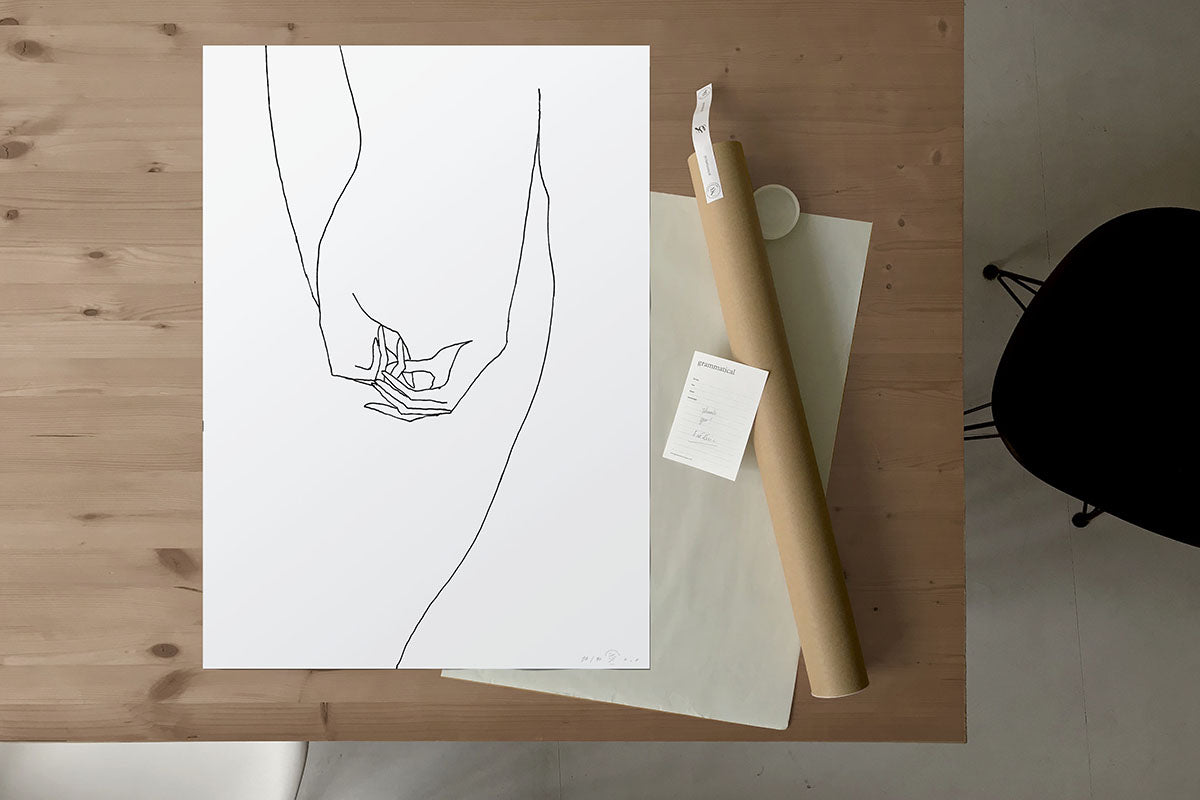 FredericForest_Grammatical_Neutral_MinimalDrawingArt_50x70cm_WomanHands_Package