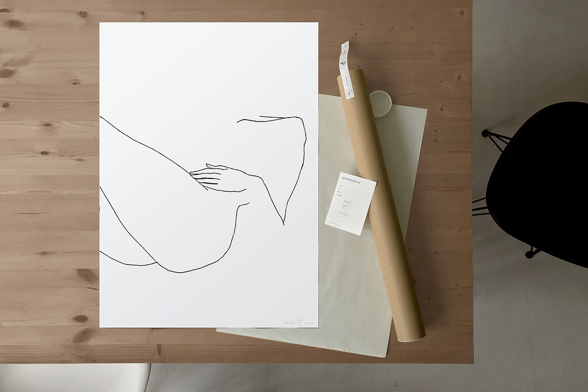 FredericForest_Grammatical_Neutral_MinimalDrawingArt_50x70cm_WomanResting2_Package