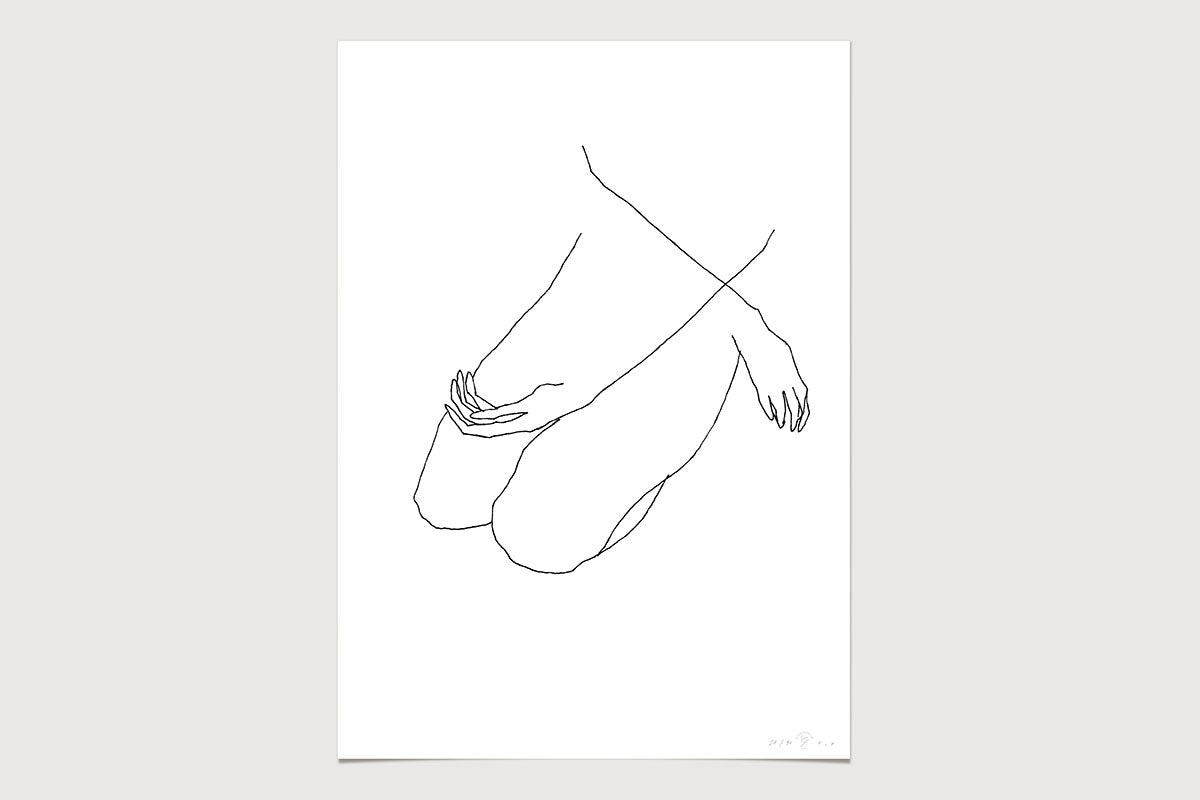 FredericForest_Grammatical_Neutral_MinimalDrawingArt_50x70cm_WomanSitting2