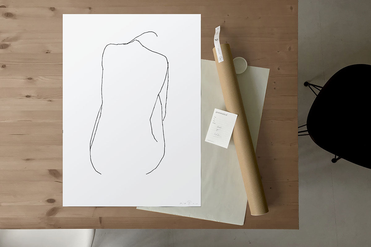 FredericForest_Grammatical_Neutral_MinimalDrawingArt_50x70cm_WomanSittingFromBack_Package