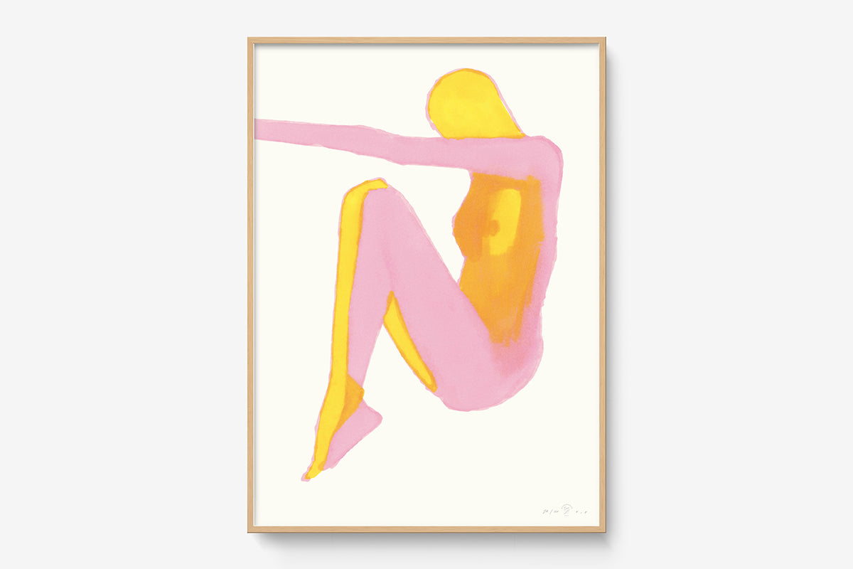 FredericForest_Grammatical_Print_MinimalDrawingArt_50x70cm_WomanEnjoyingTheSun_Framed_Natural