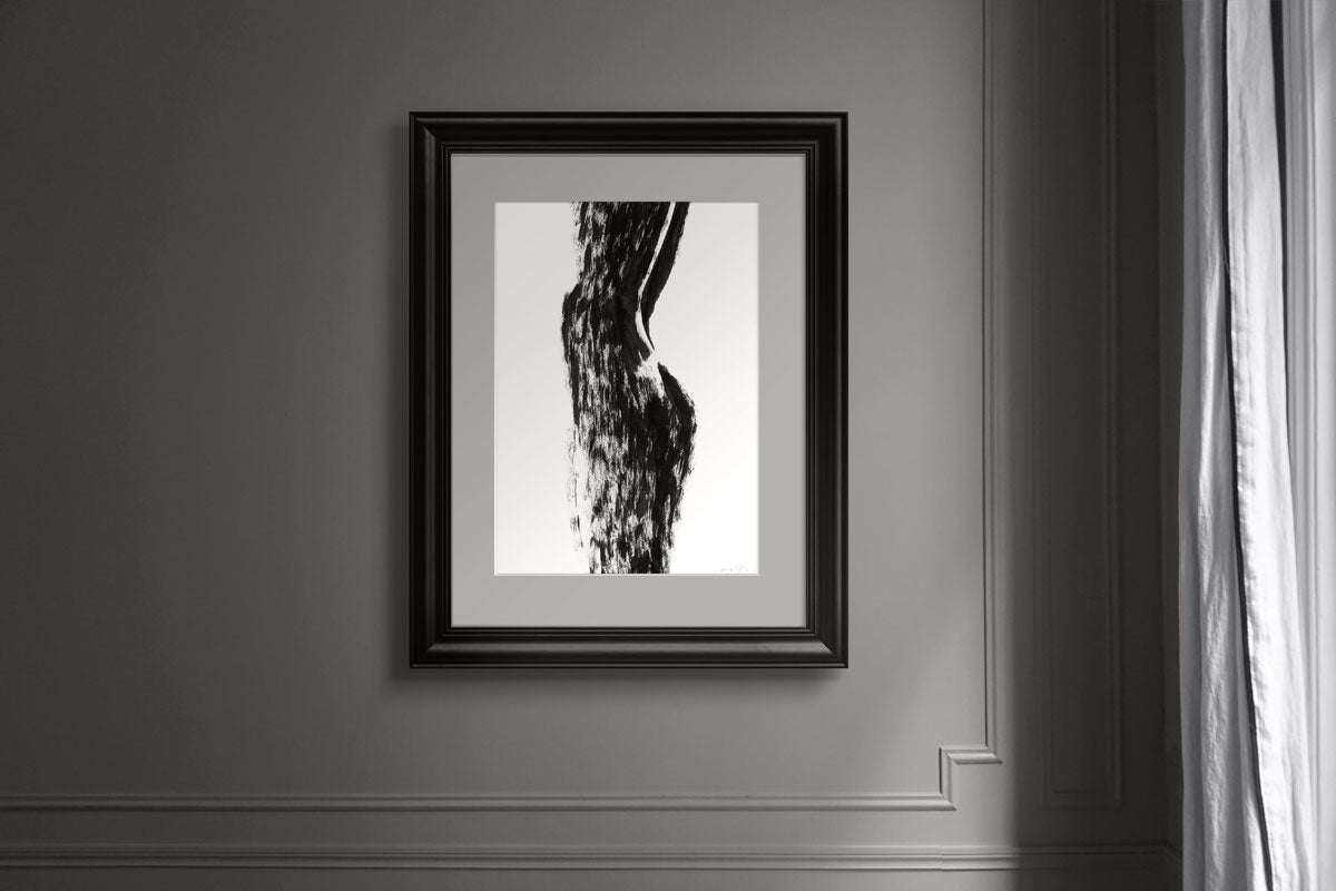 FredericForest_grammatical_LineDrawing_14_WomanStandingShadow_50x70cm_Scene2