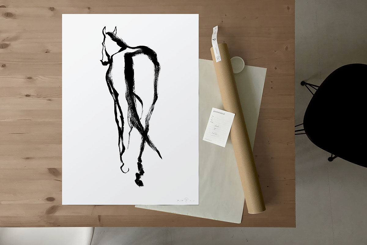 FredericForest_Grammatical_Neutral_MinimalDrawingArt_50x70cm_Horse2_Package