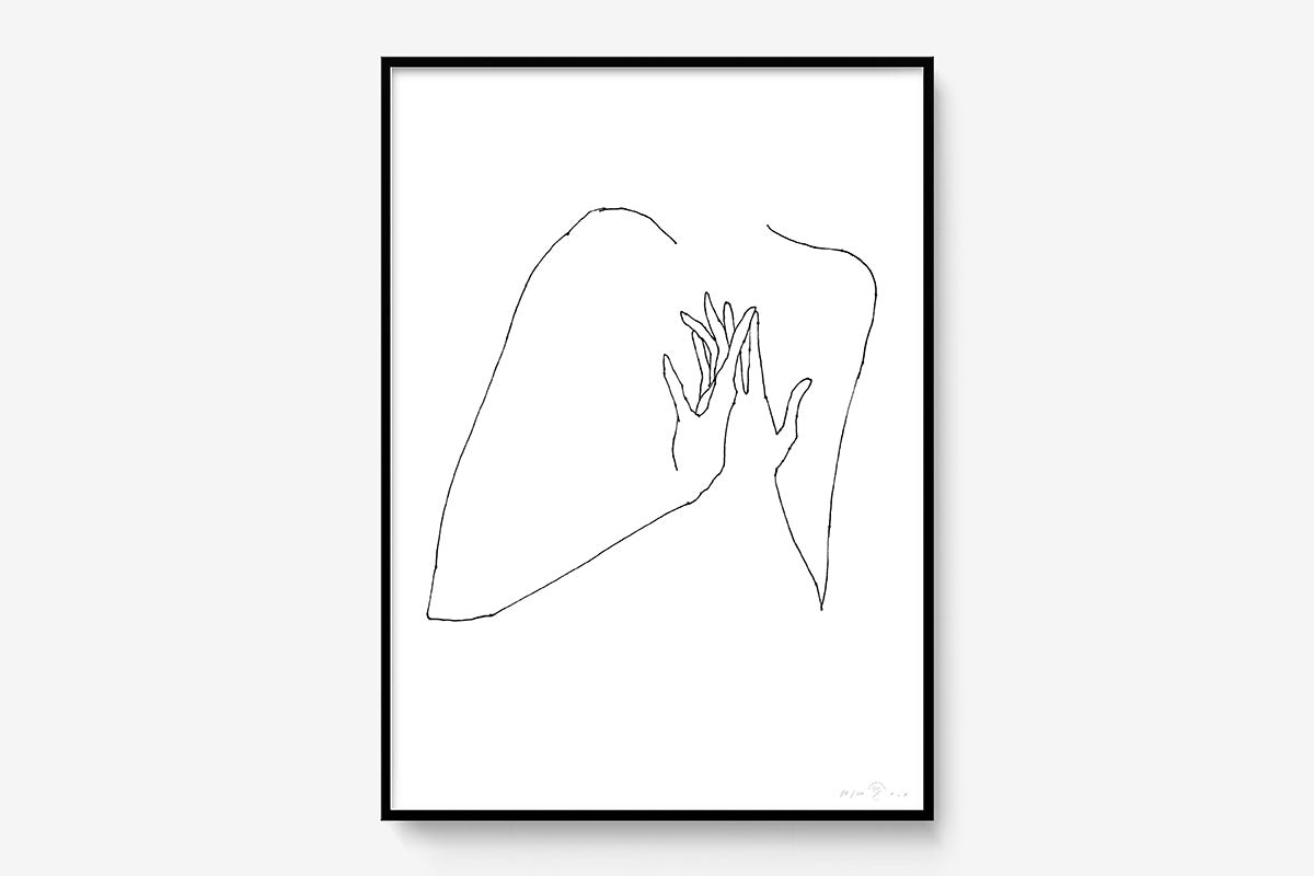 FredericForest_Grammatical_Print_MinimalDrawingArt_50x70cm_WomanHands2_Framed_Black