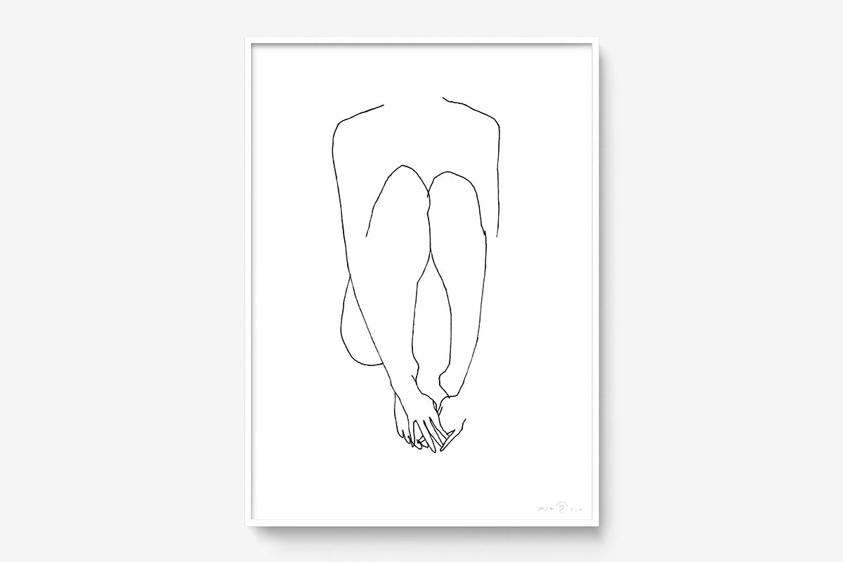 FredericForest_Grammatical_Print_MinimalDrawingArt_50x70cm_WomanSitting3_Framed_White