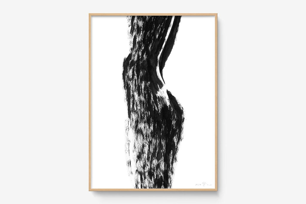 FredericForest_Grammatical_Print_MinimalDrawingArt_50x70cm_WomanStandingShadow_Framed_Natural