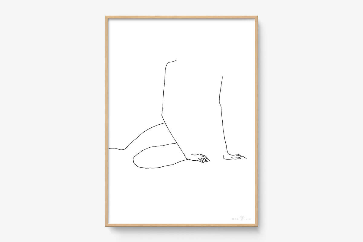 FredericForest_Grammatical_Print_MinimalDrawingArt_50x70cm_WomanWakingUp2_Framed_Natural