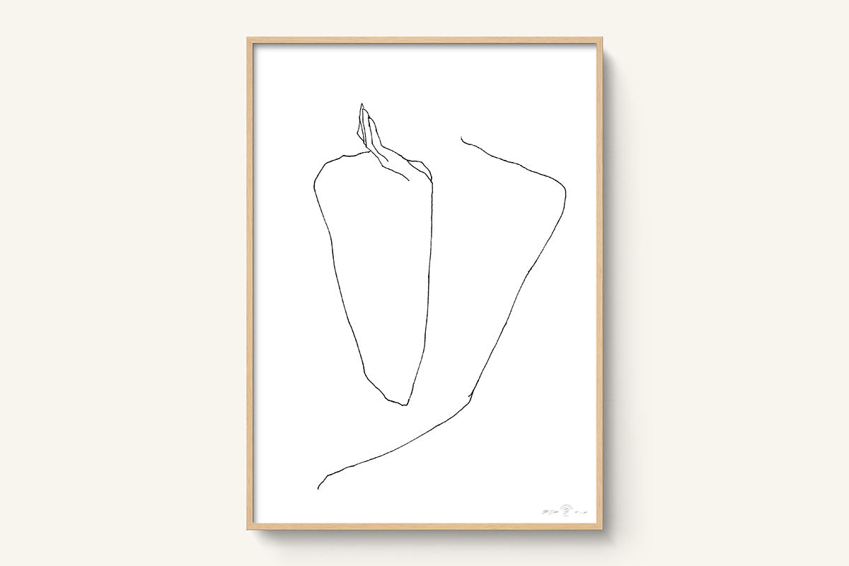 Grammatical_Frame_Natural_WomanLooking